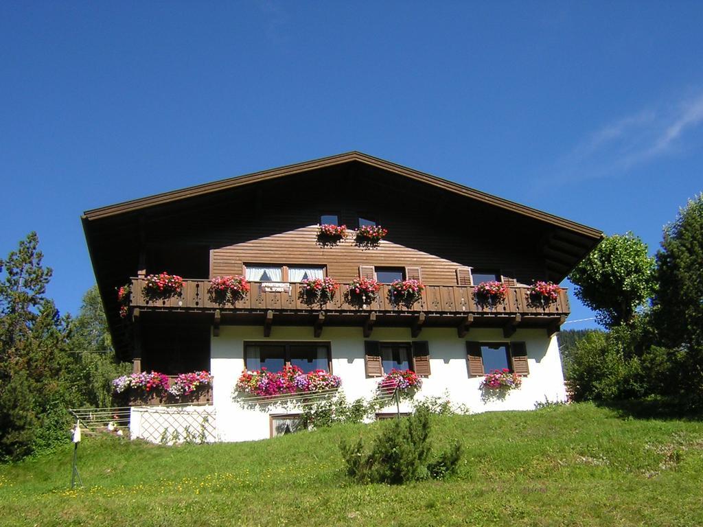 Casa Monteggia Dobbiaco Luaran gambar